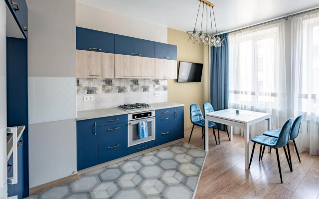 Romari Проспект Свободи 15