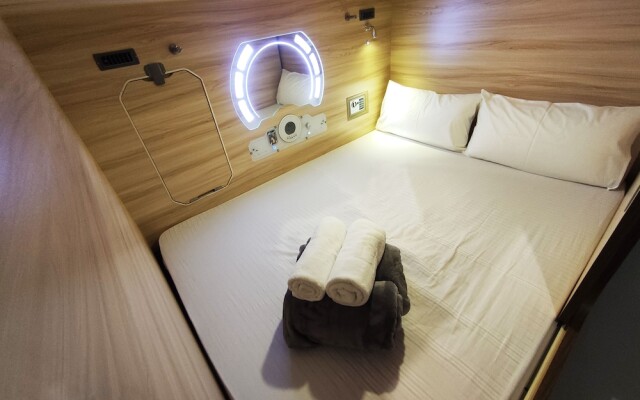JPOD Capsule Hotel