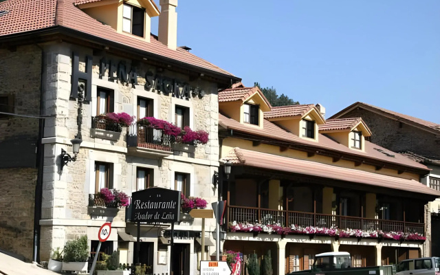 Hosteria Peña Sagra