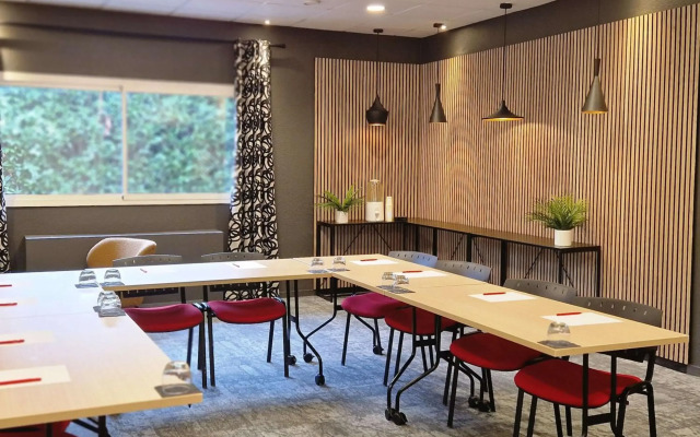 ibis Pau Lescar
