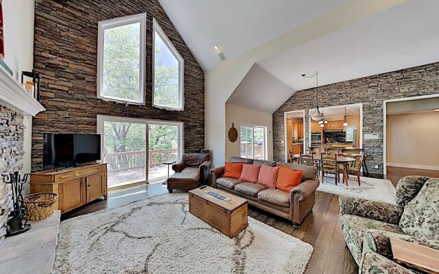 255squir 4 Bedroom Home