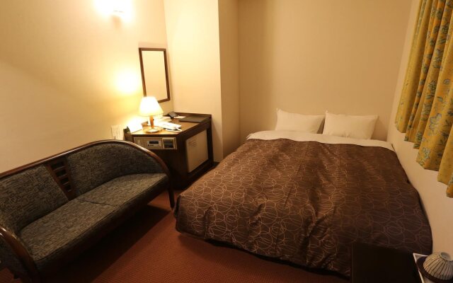 L and L Hotel Senryu