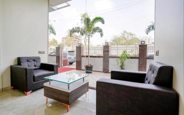 Fabhotel Poona Royal