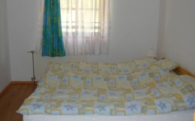 Marika Apartmanház