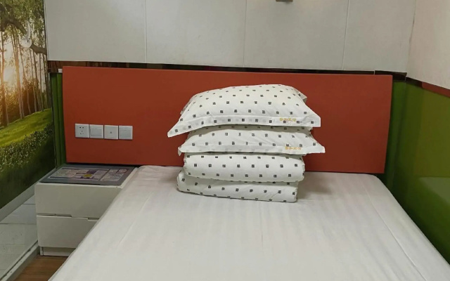 Jinghe Hostel