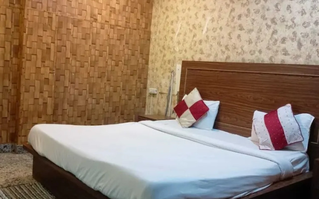 Roomshala 156 Hotel Mannat Inn