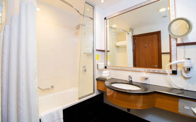 Holiday Inn Suites Kuwait by IHG