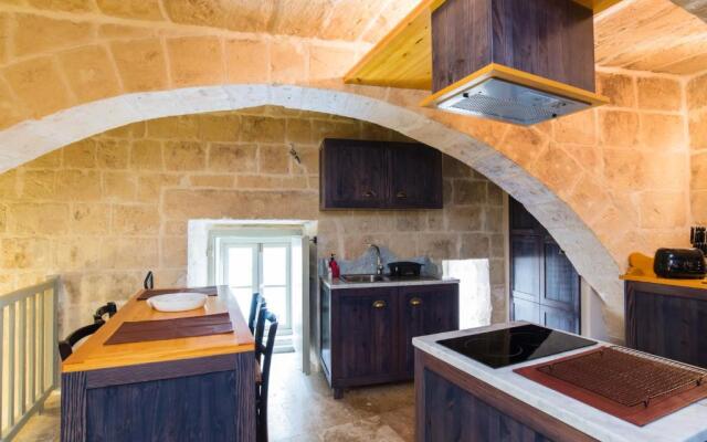 1 Bedroom Heritage Apartment