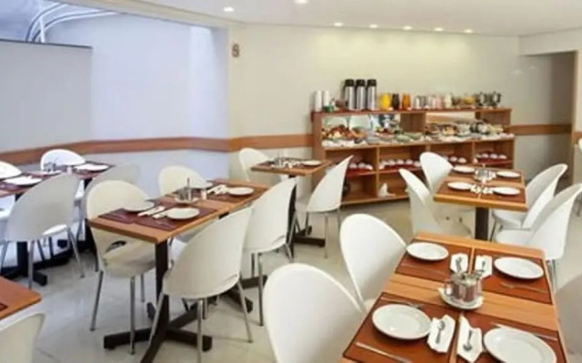 Hotel Boulevard Express