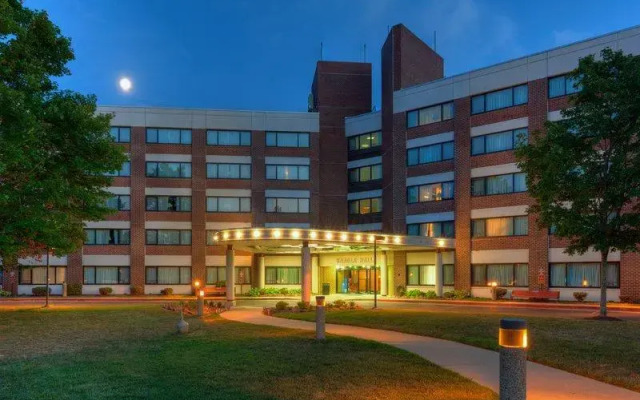 Holiday Inn Express Knadle Hall