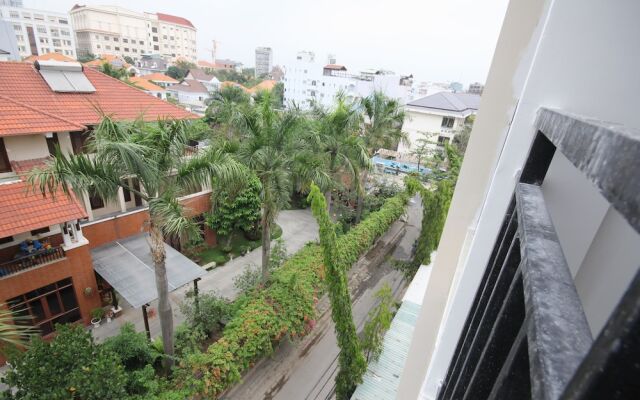 Smiley Apartment 11A