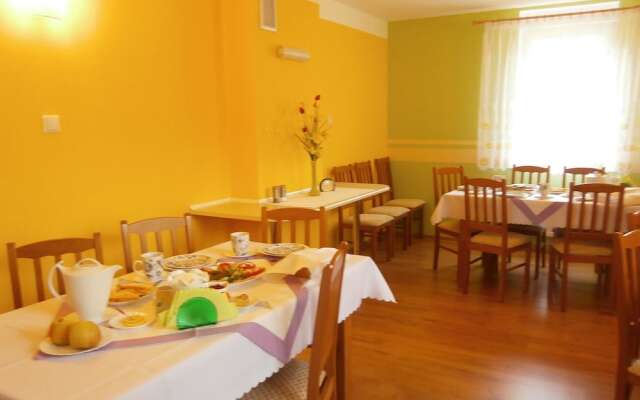 Willa Aga - Bed & Breakfast