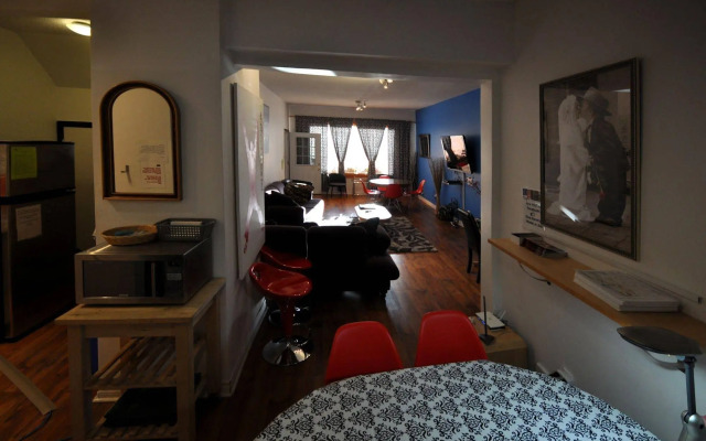Barefoot Inn