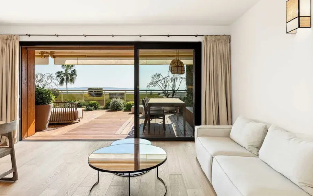 Luxury apt With Terrace - 2bd/4p - sea View Cannes