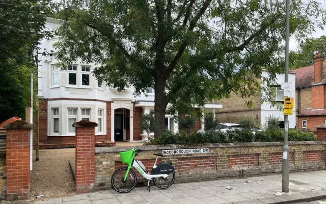 The Putney Sanctum - Beckoning 2bdr Flat With Balcony