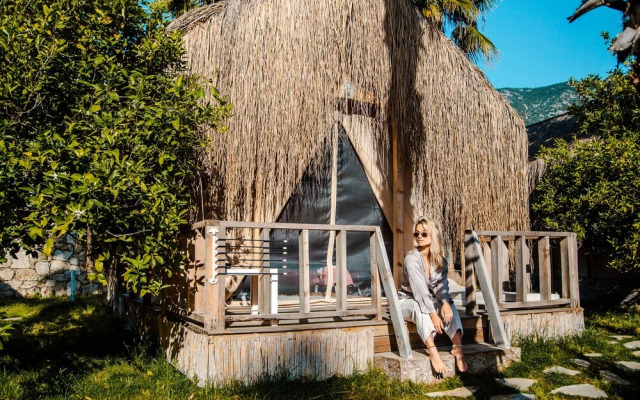 The Hill Glamping