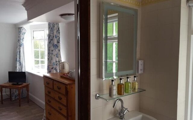 Heddon's Gate Hotel