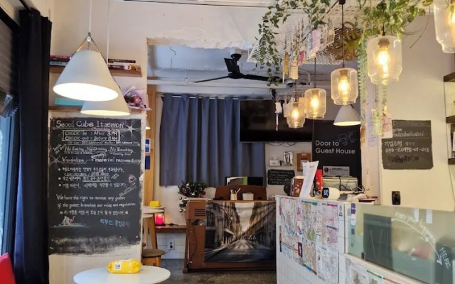 Seoul Cube Itaewon - Hostel