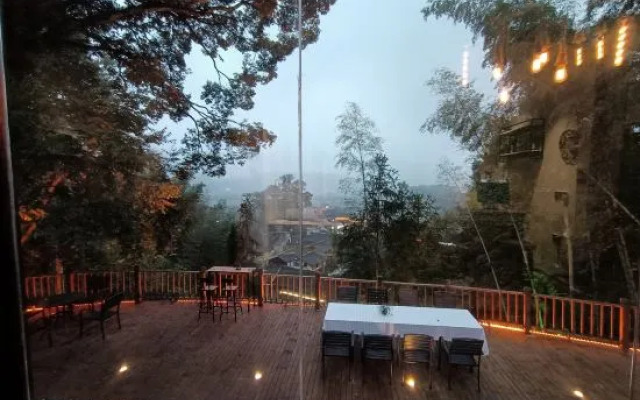 Fanjing Mountain Guoyun Mountain Residence