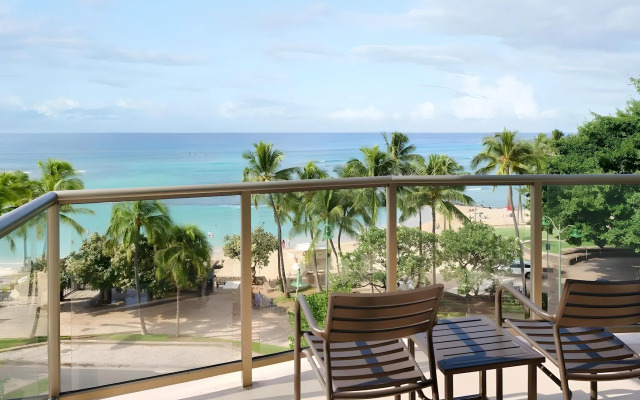 Отель Waikiki Circle