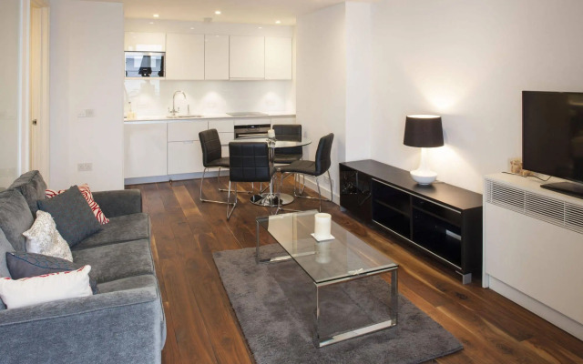 Oxford Street Apartments