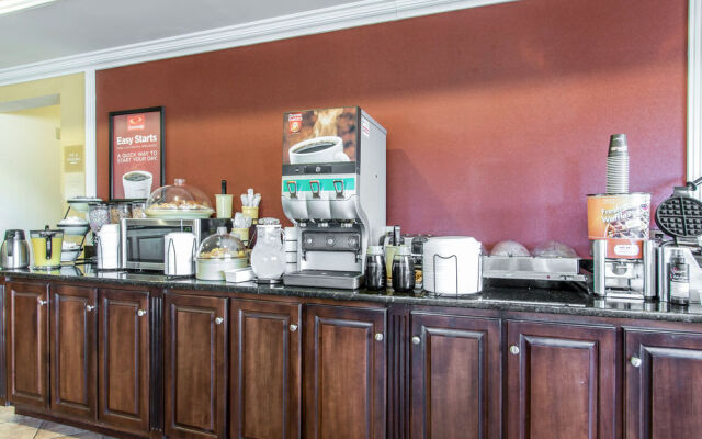 Econo Lodge Inn & Suites Demopolis