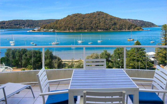 BASE Holidays - Ettalong Beach Premium Apartments