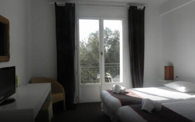 Hôtel Aiglon Bylitis