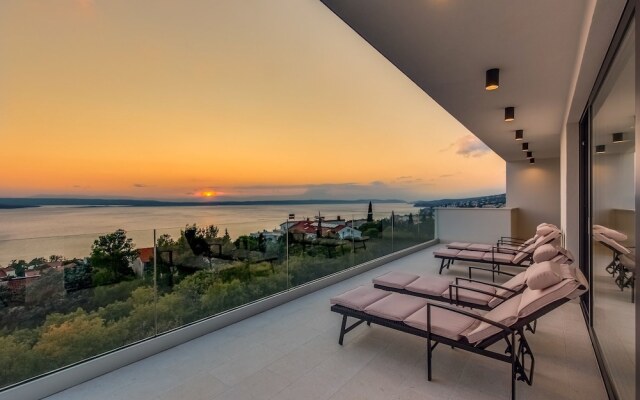 House Luxus Villa Arly