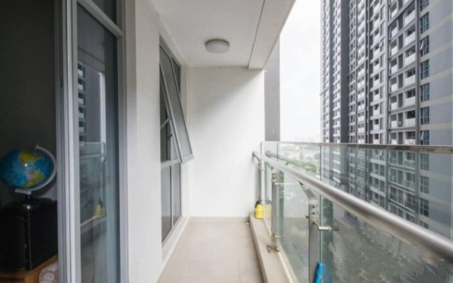 Spacious Modern 4-bed 140sqm Vinhomes Apartment