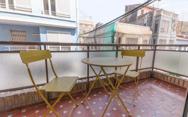 Amazinn Places - Cabañal Boutique