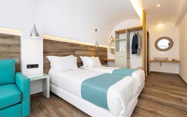 Deluxe Suites Santorini