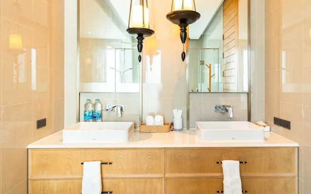 Teak 5 Bedroom Private Pool Villa Bangtao Beach