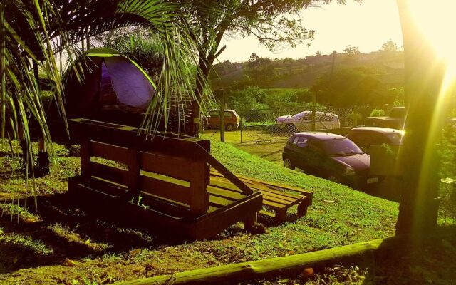 Camping & Hostel Rosa Brasil