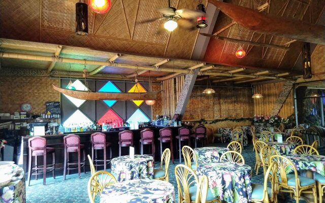 Tiki Resort