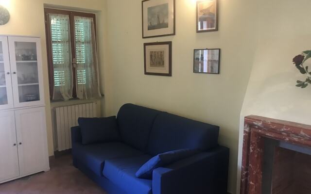 Loft Angela Charming Aptmnt in Pietrasanta Center