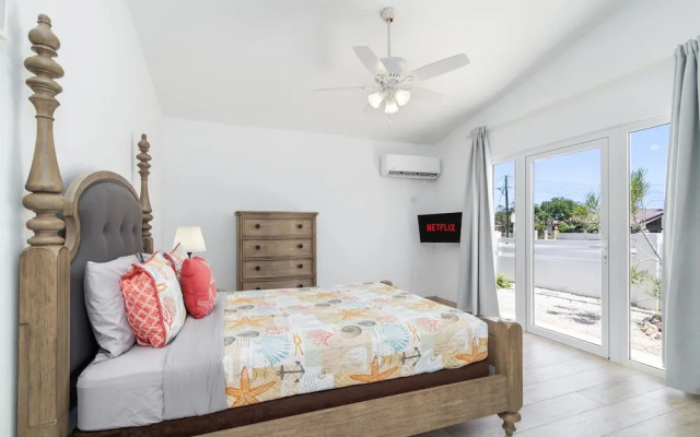 4br4ba w Private Pool Walking Distance to Ritz