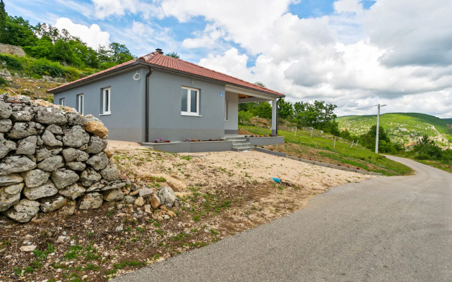 Home Near Red Lake in Ricice