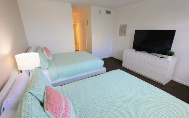 19370 Collins Ave # 1621