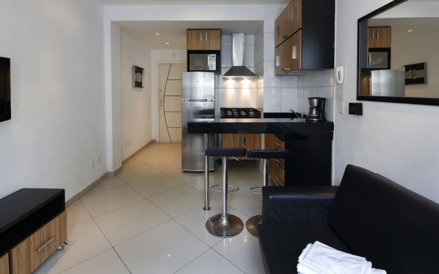 Rio Rentals 021 - U010 Excelente apartamento em Copacabana