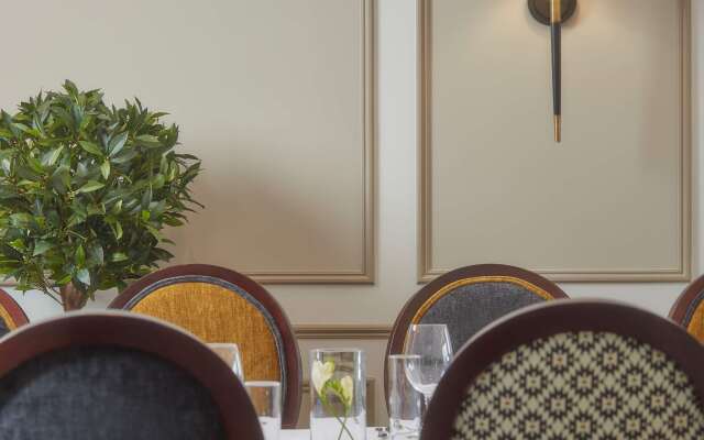 The Arden Hotel