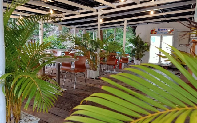 Freedom Bungalow Koh Rong Saloem