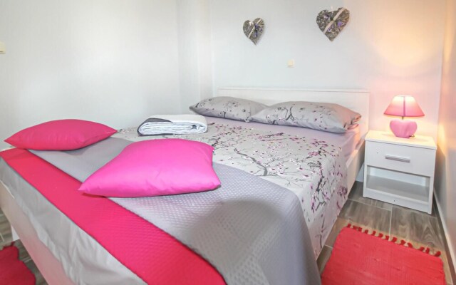 Nice Apartment in Ljubac With 2 Bedrooms and Wifi