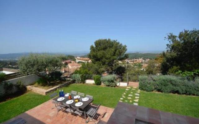 Ref 119. Casa Blanca