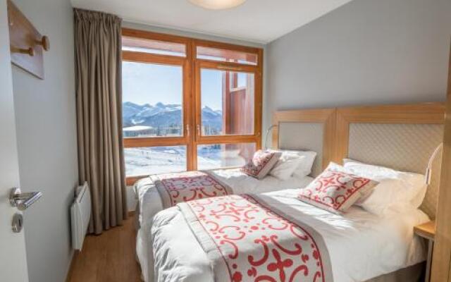 Apartment Monarques 703