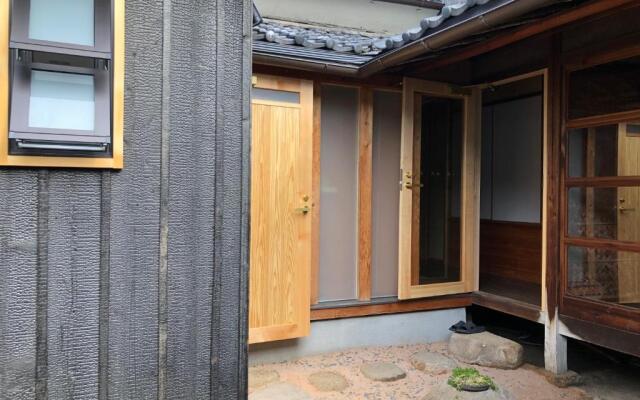 Kurashiki Den - Traditional House