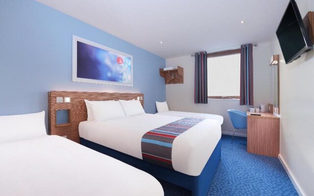 Travelodge Cardiff Central Queen Street