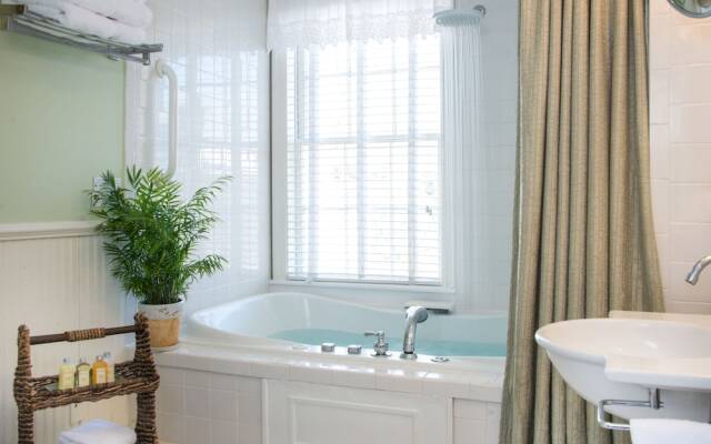 The Captain Farris House B&B