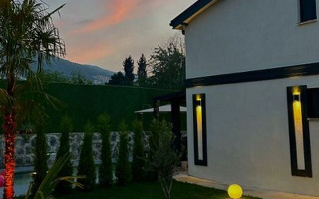 Shino Luxury Resort