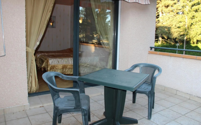 Logis Hôtel la Méridienne